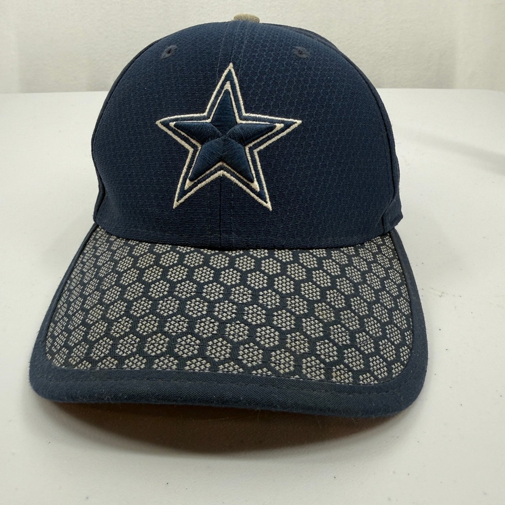 New Era Dallas Cowboys Hat Mens M/L Navy Blue 39THIRTY NFL Star Cap